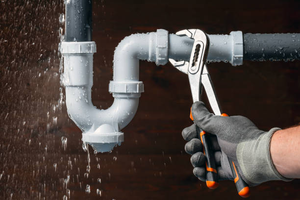Professional Plumbing technician working in Clinton, AR